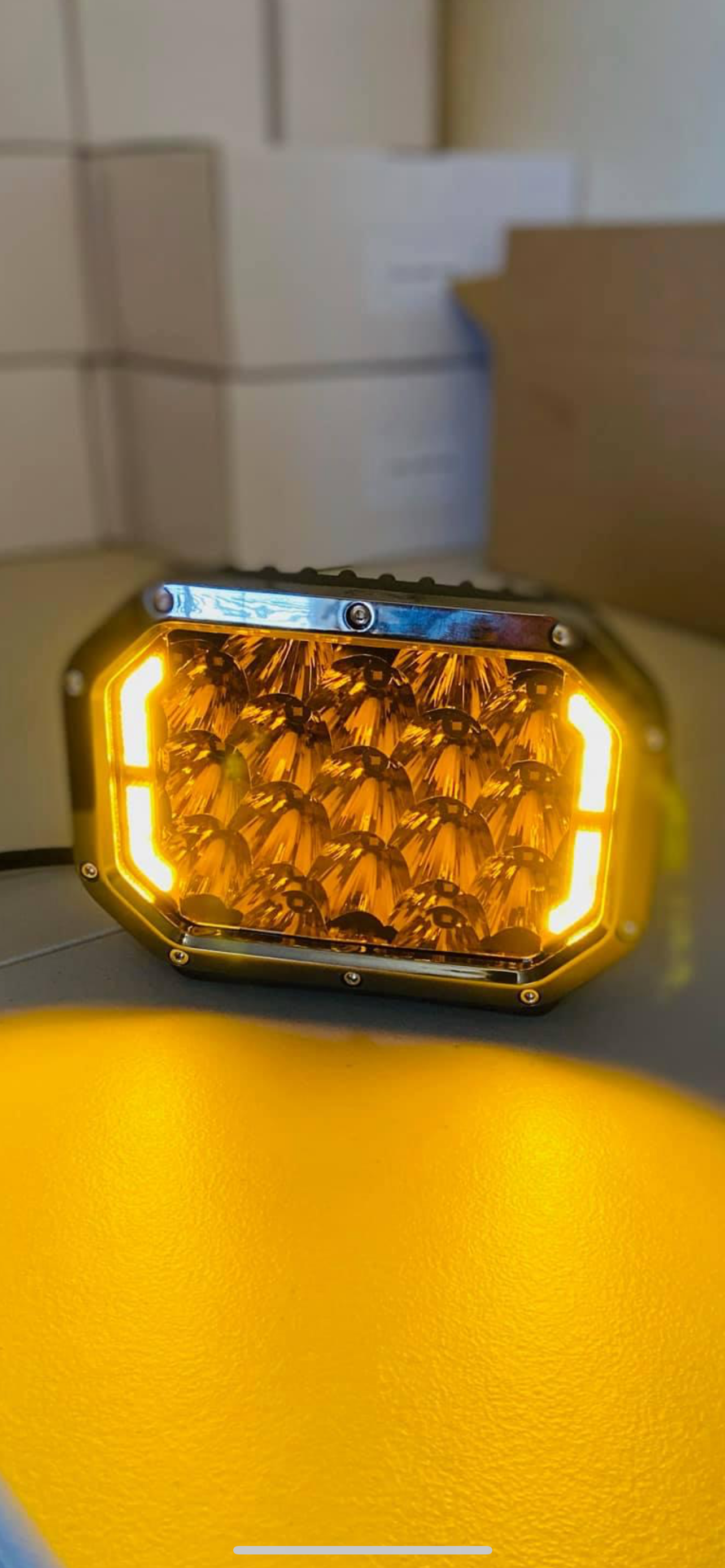 DG-23 SPOT/FLOOD LIGHT