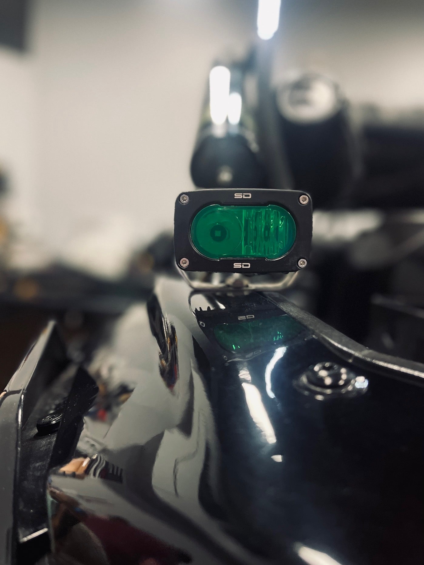 RG-2R CHASE LIGHT (SOLD INDIVIDUALLY)